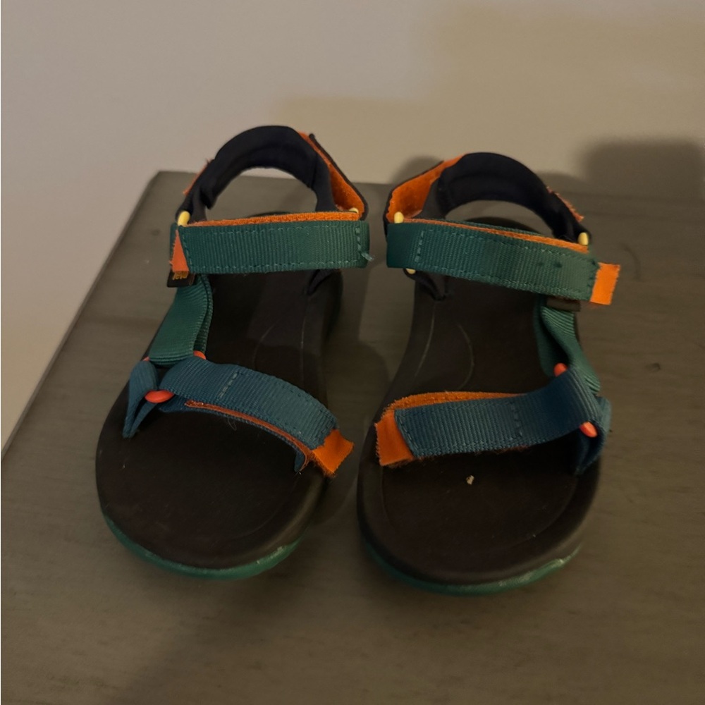 TEVA kids 8 VGUC